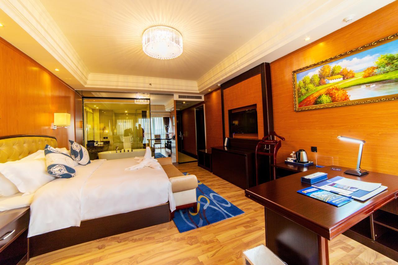 Chengdu Zhengyuan Xiyue Hotel Bagian luar foto